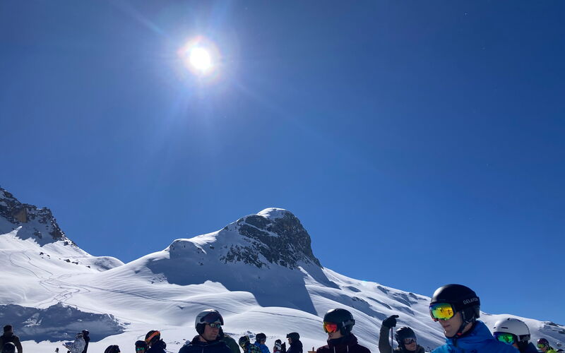 Skifreizeit 2024: Ab geht’s in die französischen Alpen nach Trois Vallees!